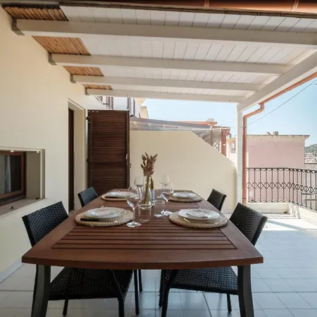 Panoramic View - Moderno Con Terrazza E Wi-fi Appartement