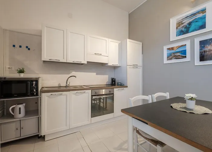 Panoramic View - Moderno Con Terrazza E Wi-fi Віллазімьюс